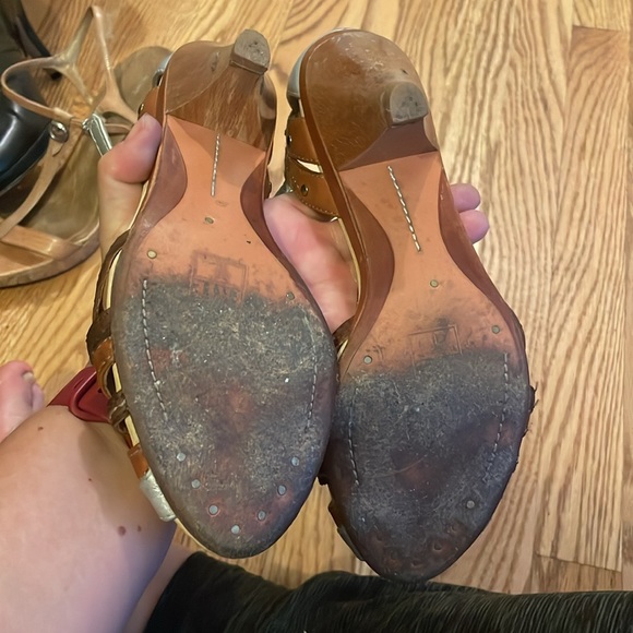 Frye kitten heel sandals. - Picture 4 of 4